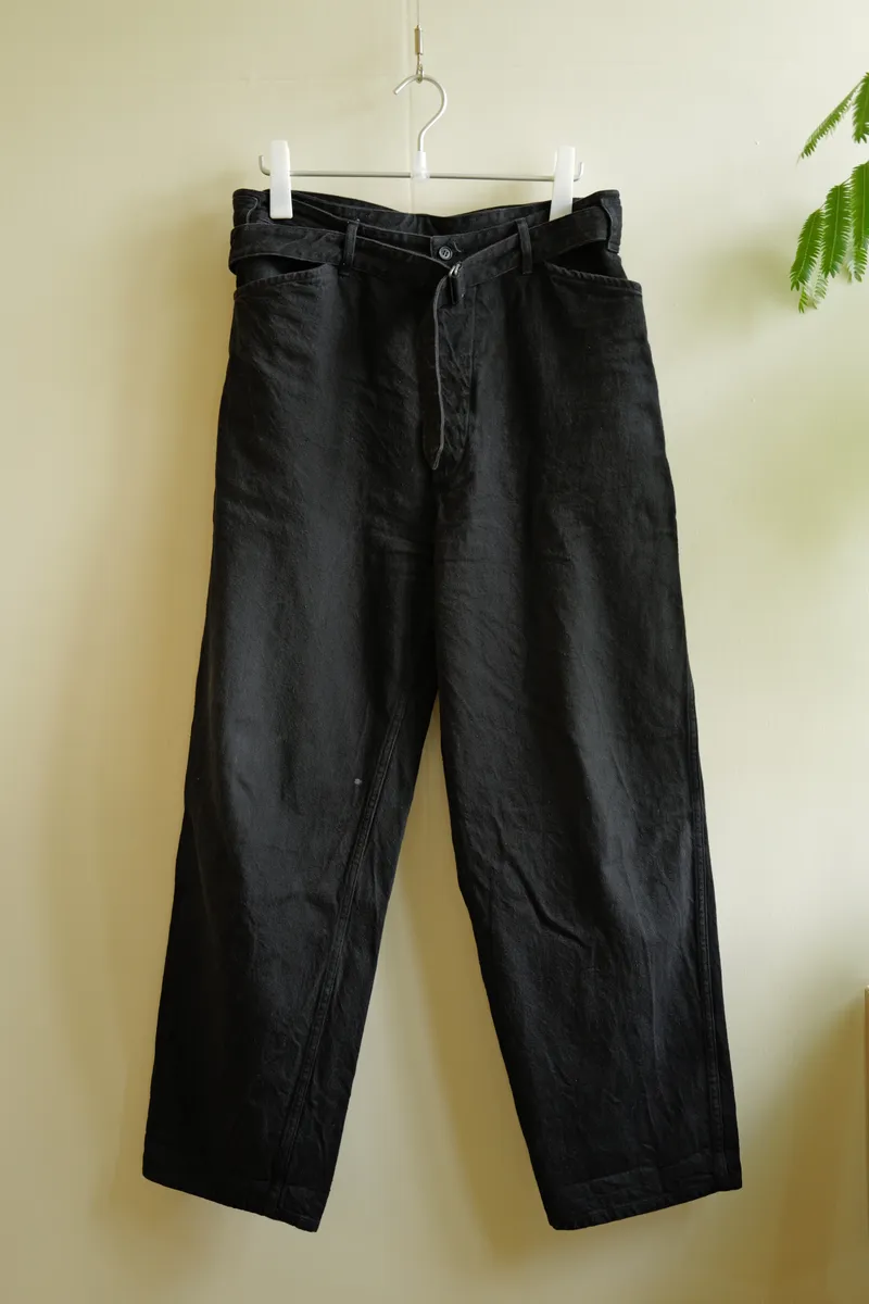 COMOLI Denim Belted Pants