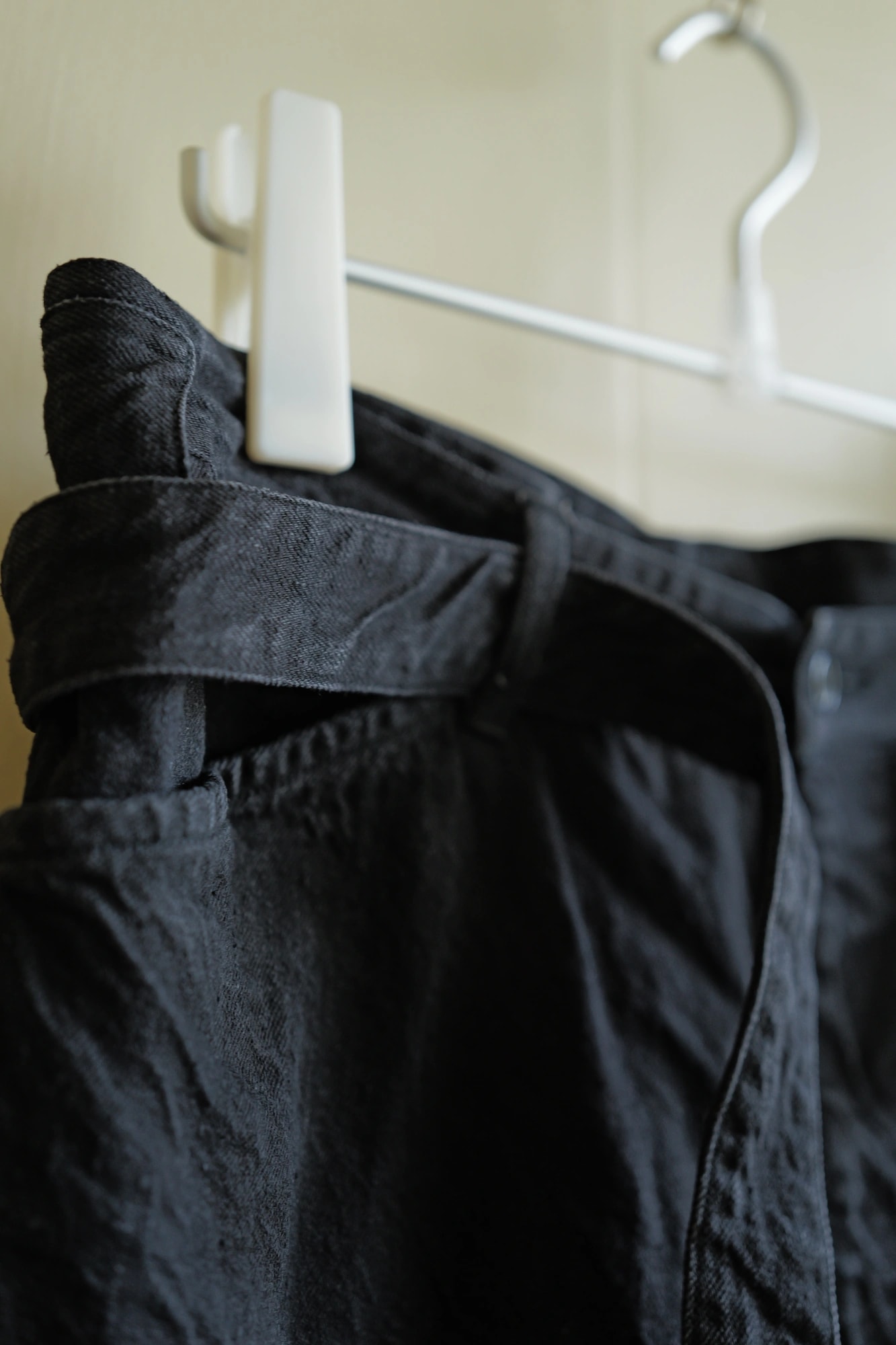 COMOLI Denim Belted Pants — 2