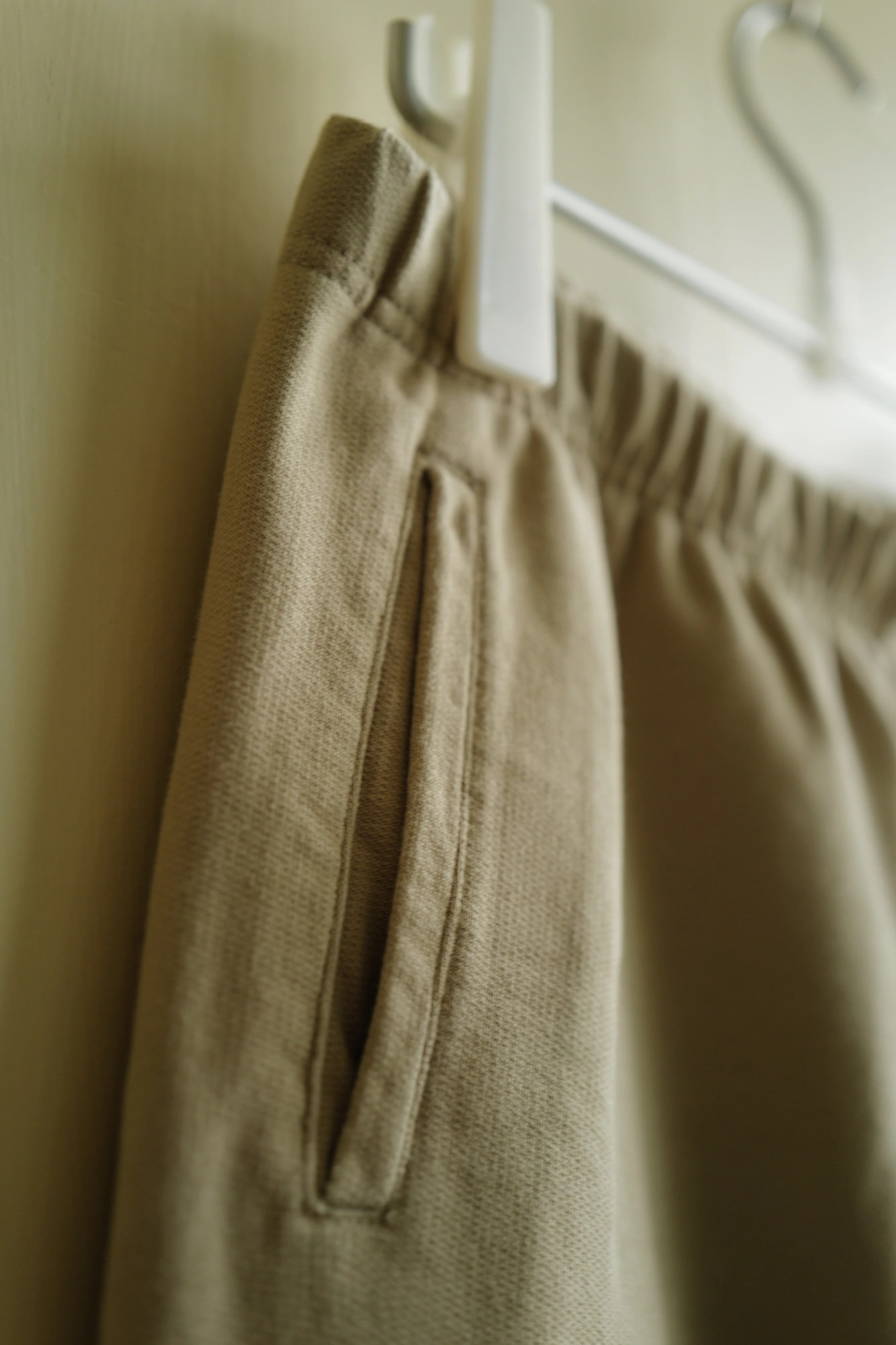 AURALEE Super Soft Sweat Pants — 2