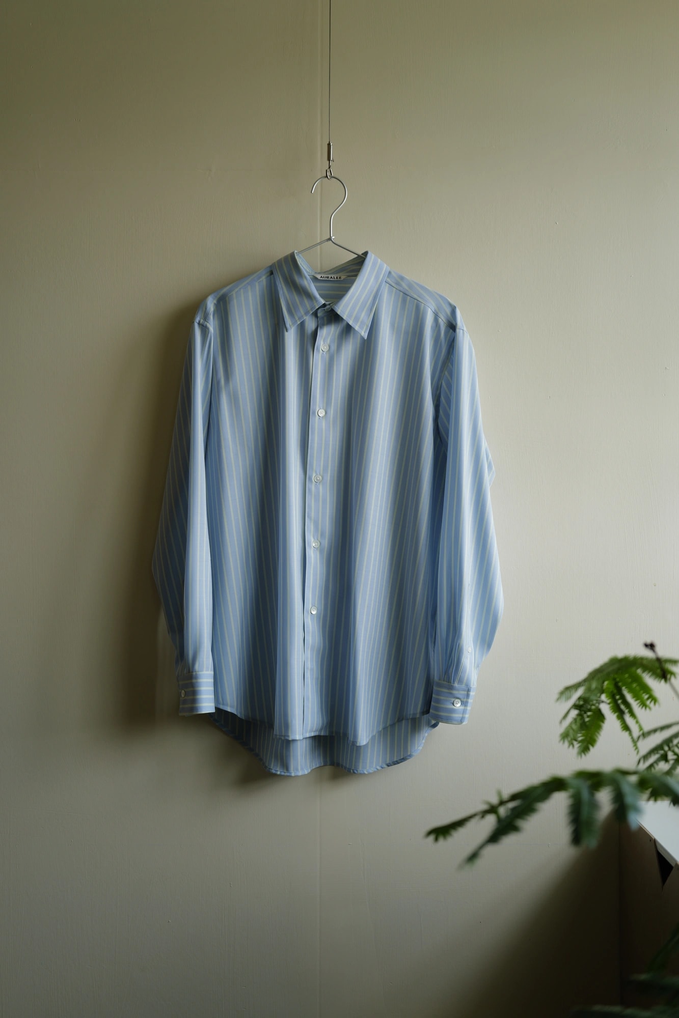 AURALEE SUPER FINE WOOL STRIPE SHIRT — 1