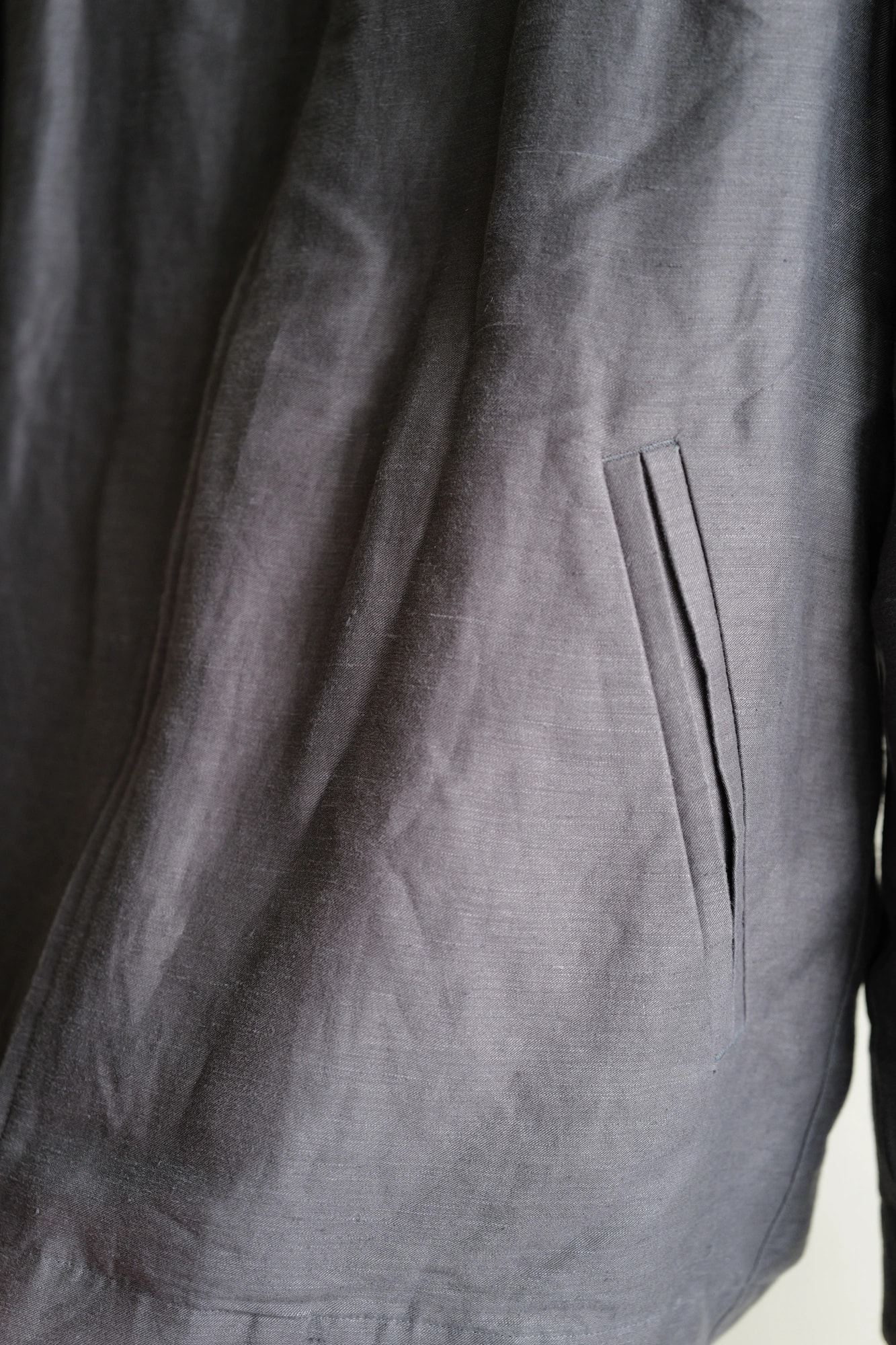 ATON COTTON HEMP SATIN HARRINGTON JACKET — 3