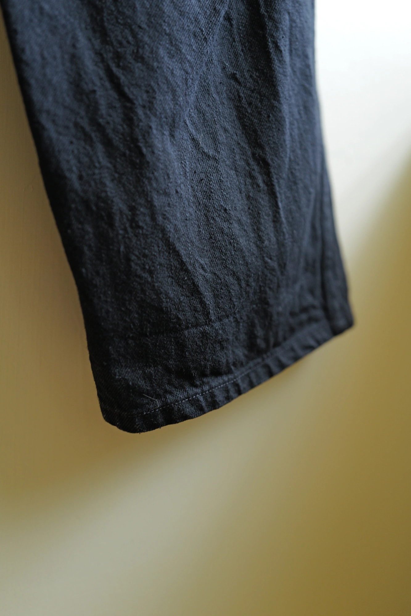 COMOLI Denim Belted Pants — 5