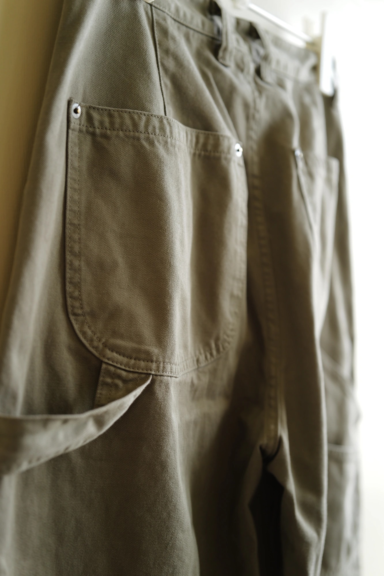 Cornier GARMENT DYED FINX/ZIMBABWE COTTON TWILL PAINTER PANTS — 5