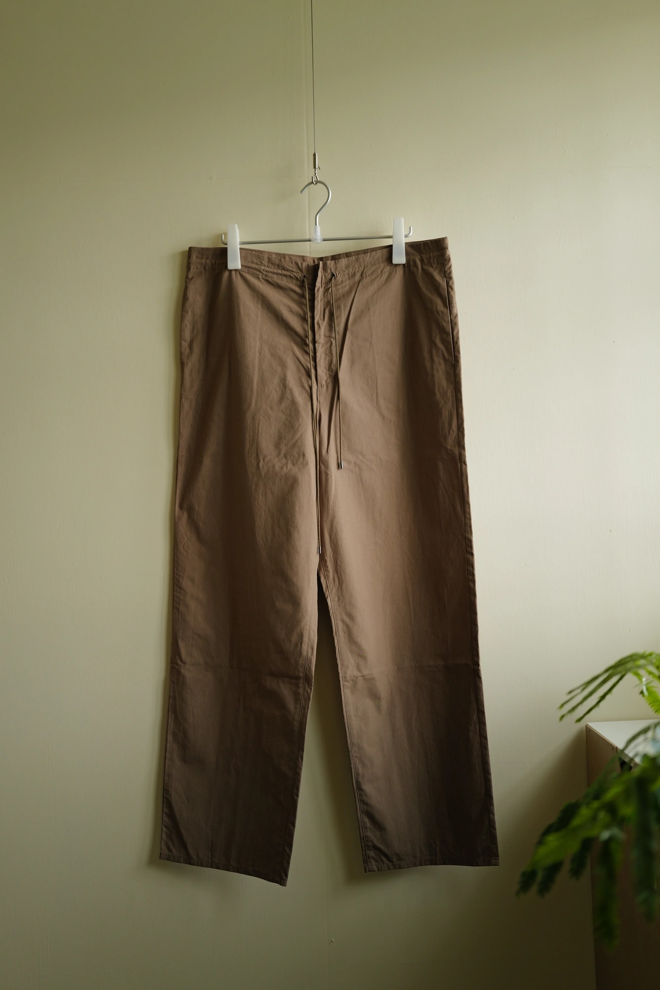 AURALEE Washed Finx Twill Easy Wide Pants