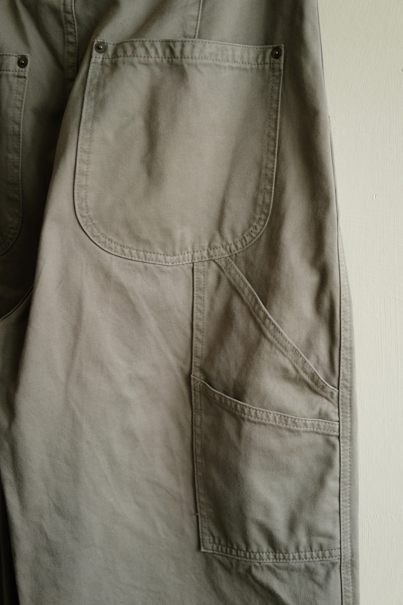 Cornier GARMENT DYED FINX/ZIMBABWE COTTON TWILL PAINTER PANTS — 4