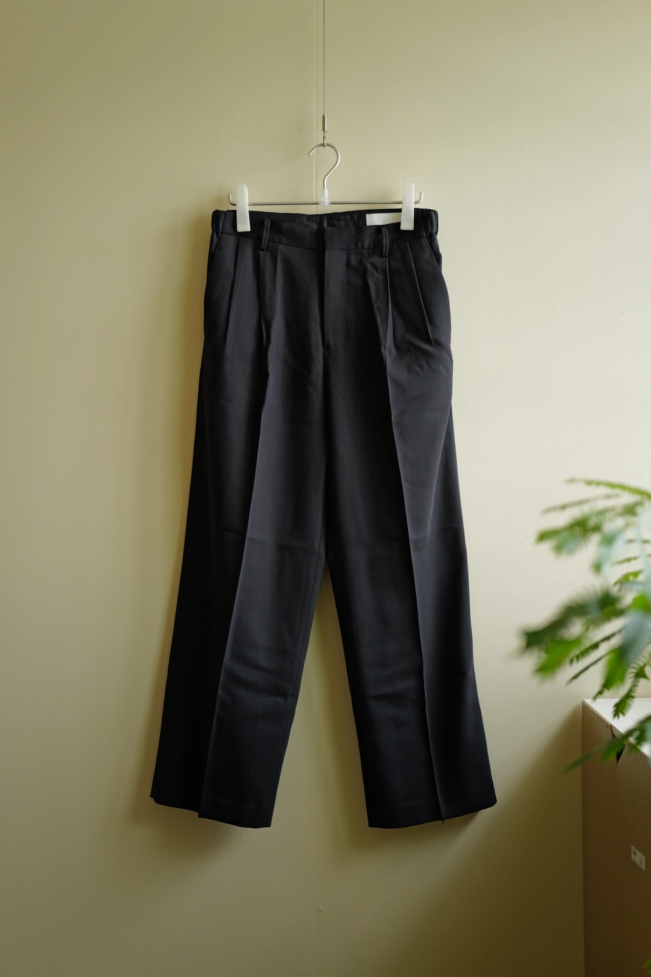 IRENISA TWO TUCKS WIDE TROUSERS