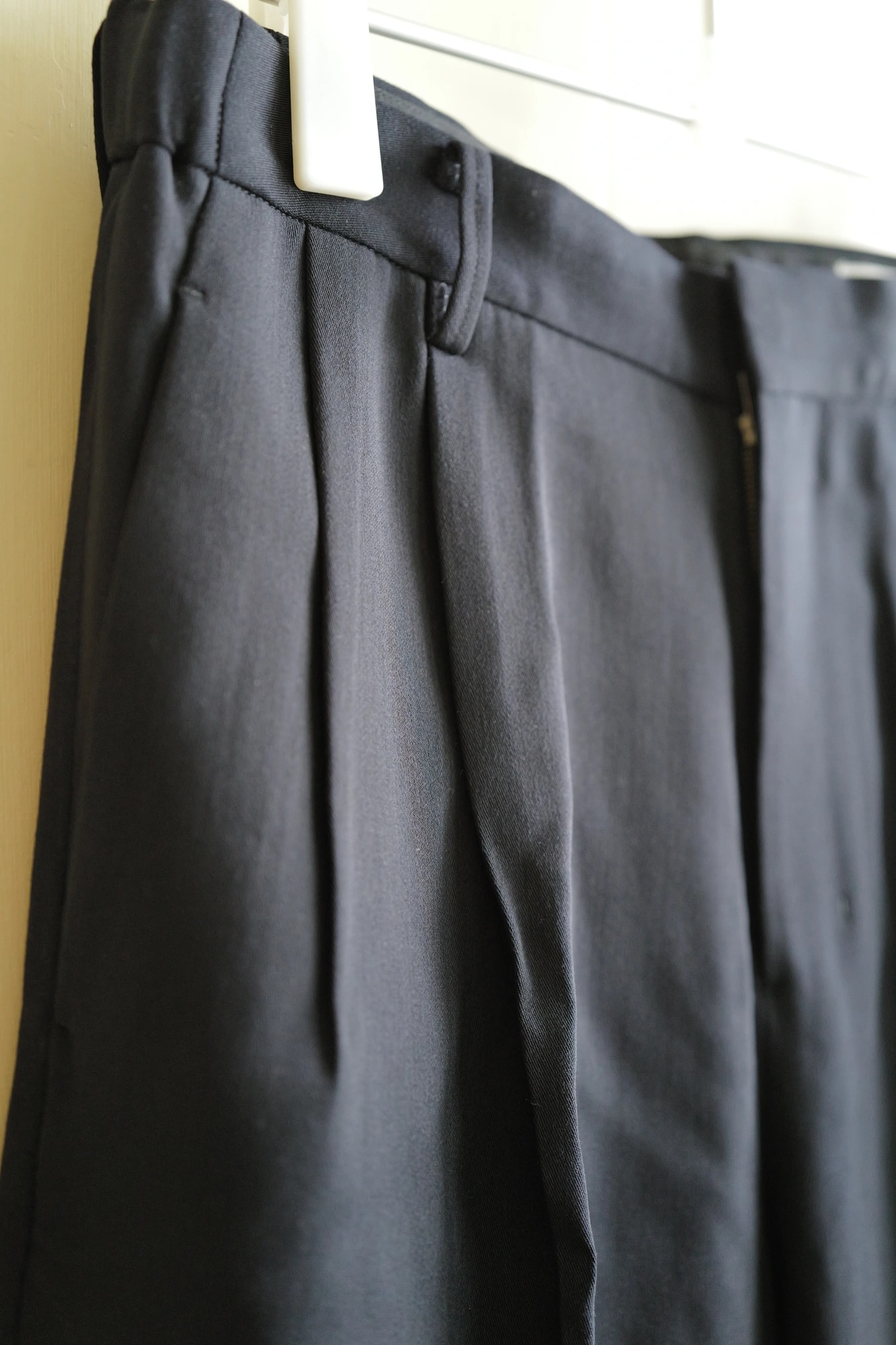 IRENISA TWO TUCKS WIDE TROUSERS — 3